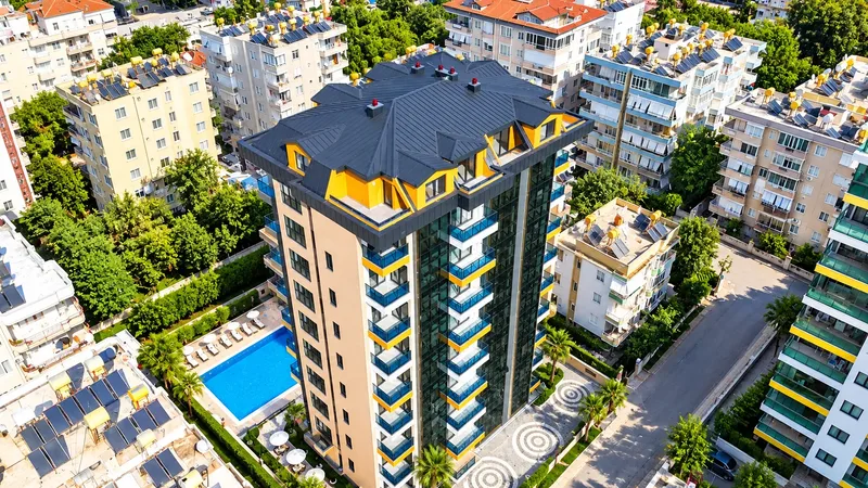 2+1 apartment near the sea in Oba with pool and fitness access